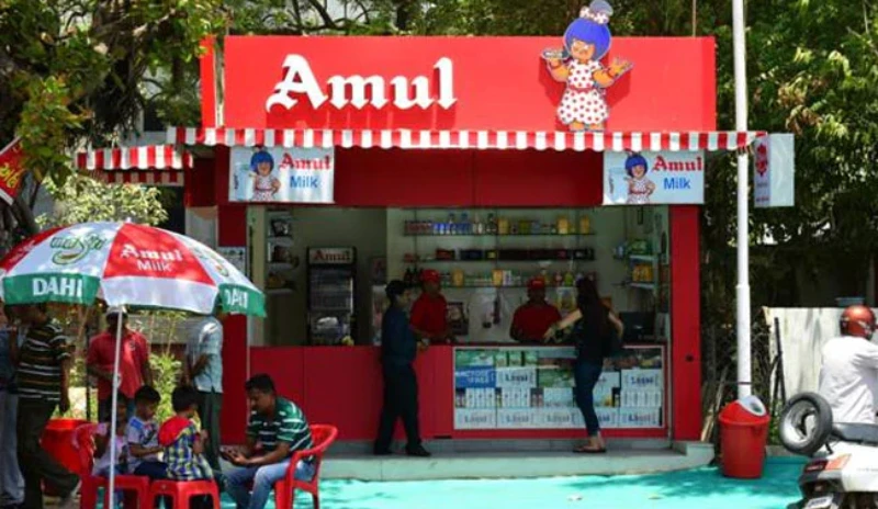 A shot of Amul Parlour