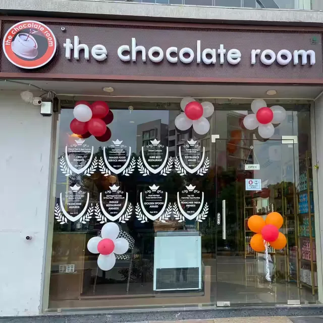 Picture of the exterior of the chocolate room outlet