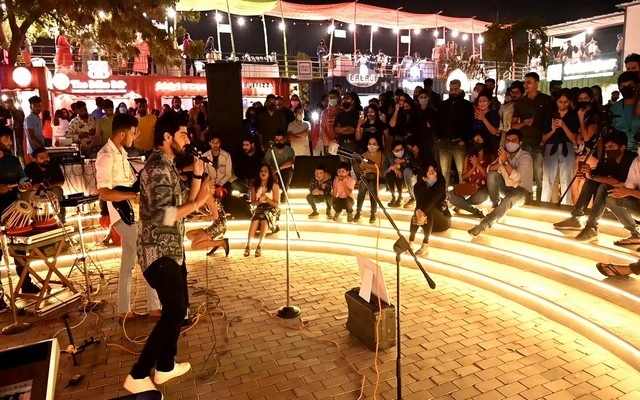 A shot of live concert at Urban Chowk, Ahmedabad